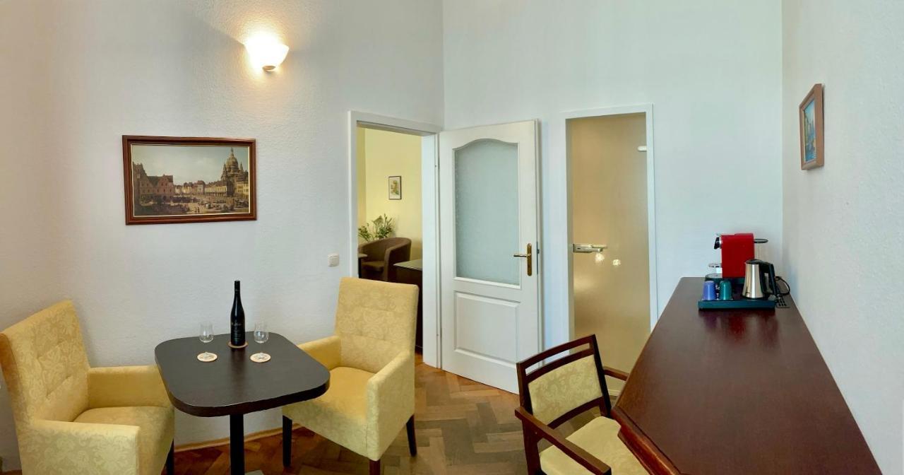 Apartmenthaus Stadt Metz Dresden Exterior foto