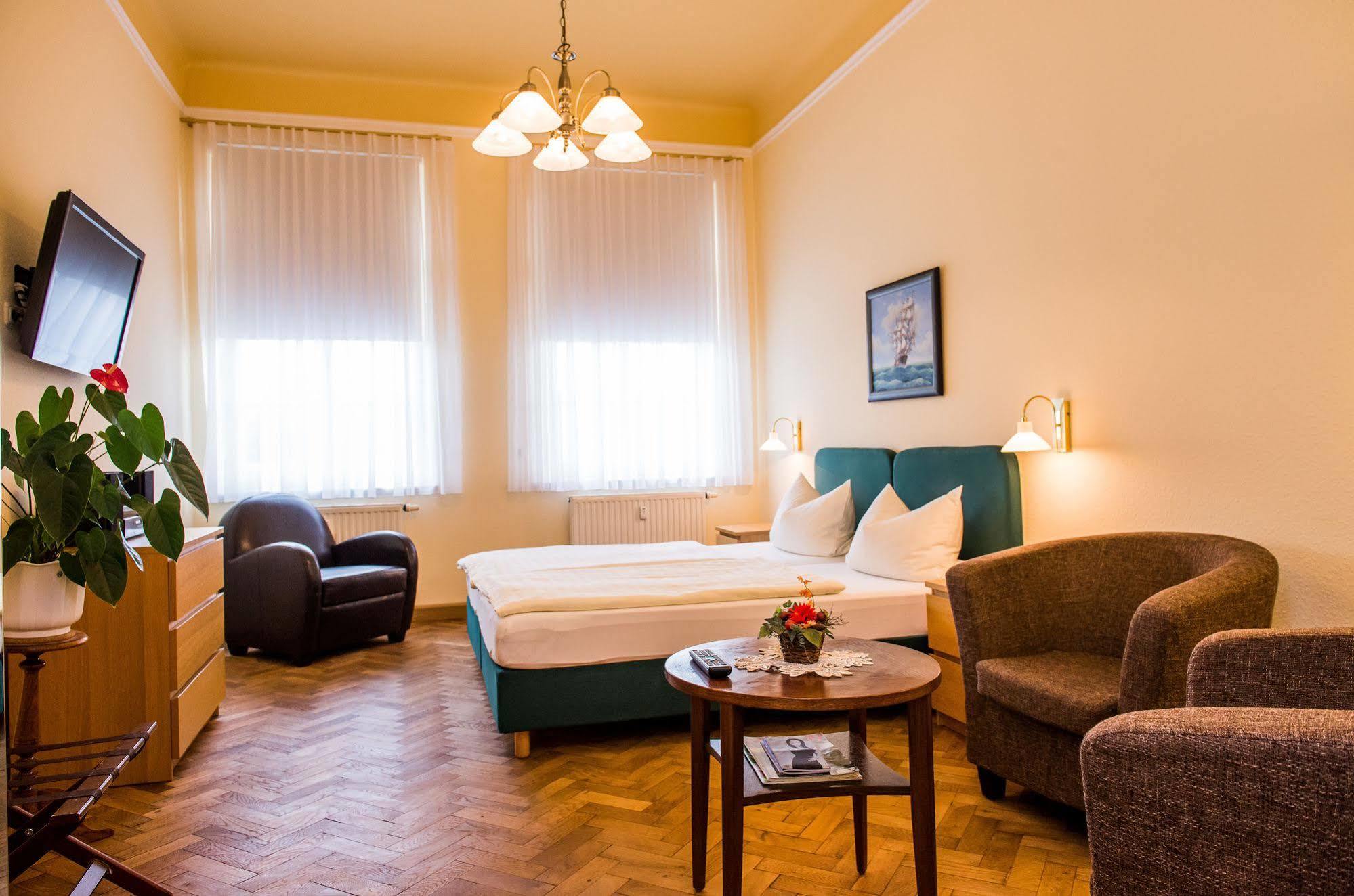 Apartmenthaus Stadt Metz Dresden Exterior foto